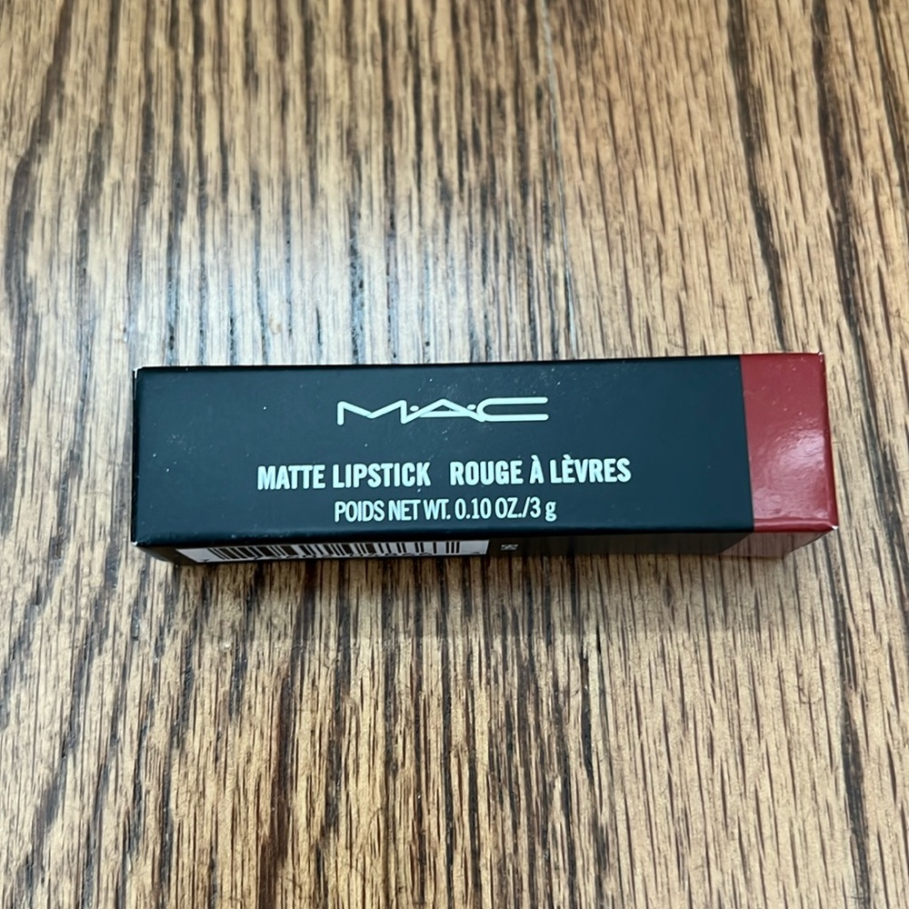 MAC MATTE LIPSTICK CHILI